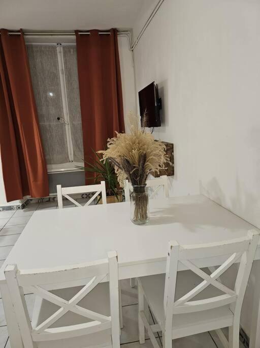 1-Centre-Ville Studio 25M2 Box A Bagages Gratuits Carcassonne Extérieur photo