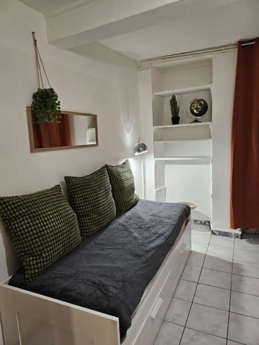 1-Centre-Ville Studio 25M2 Box A Bagages Gratuits Carcassonne Extérieur photo